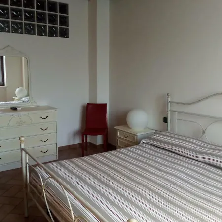 Agriturismo Finilon 卡斯特努沃德加尔达